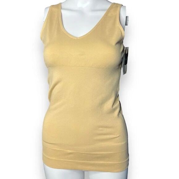 Dress Barn Shaping Tank Nude Size 1X - Picture 1 of 3